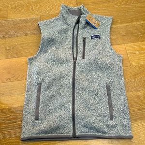 Mens Small Gray Patagonia fleece vest. NWT.